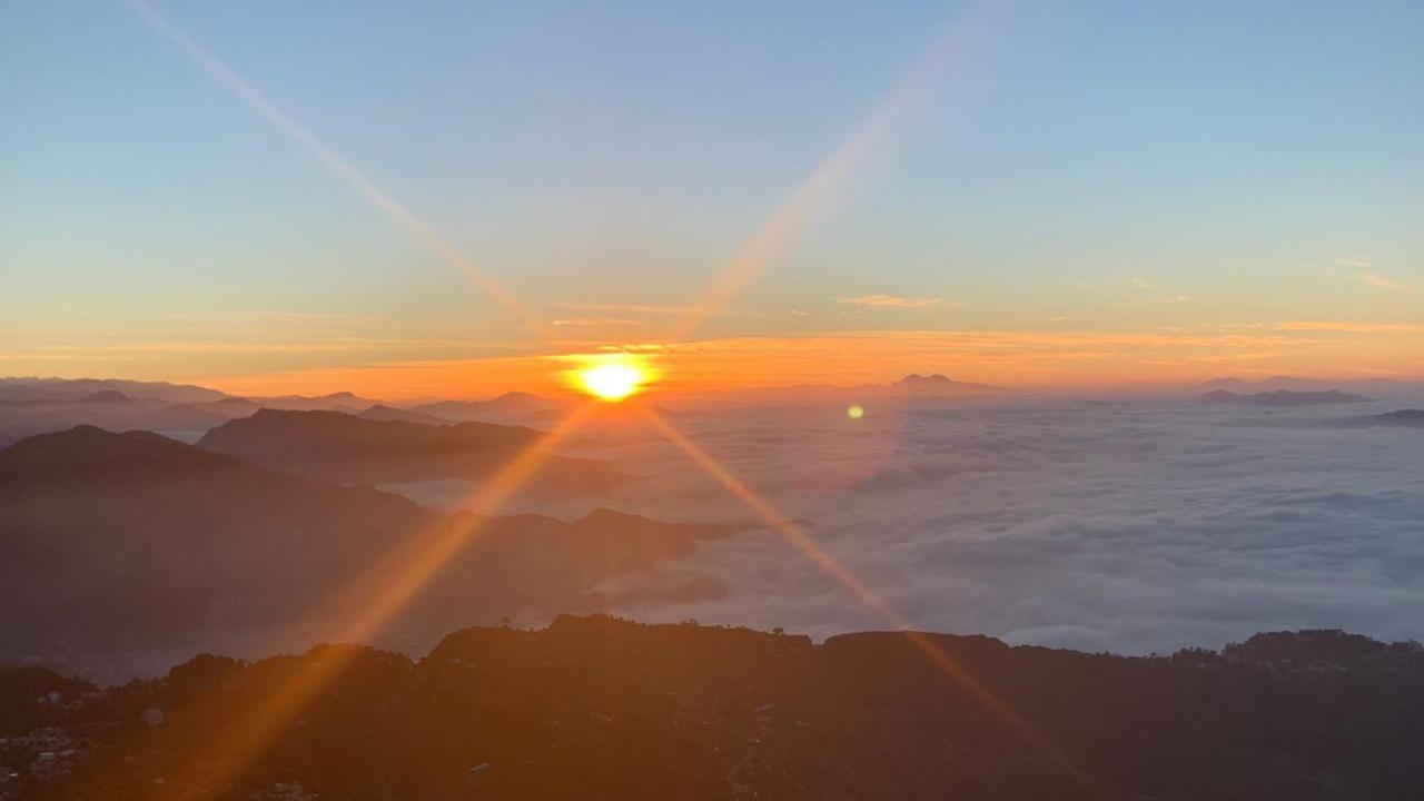 Hotel Pristine Himalaya Pokhara Bagian luar foto