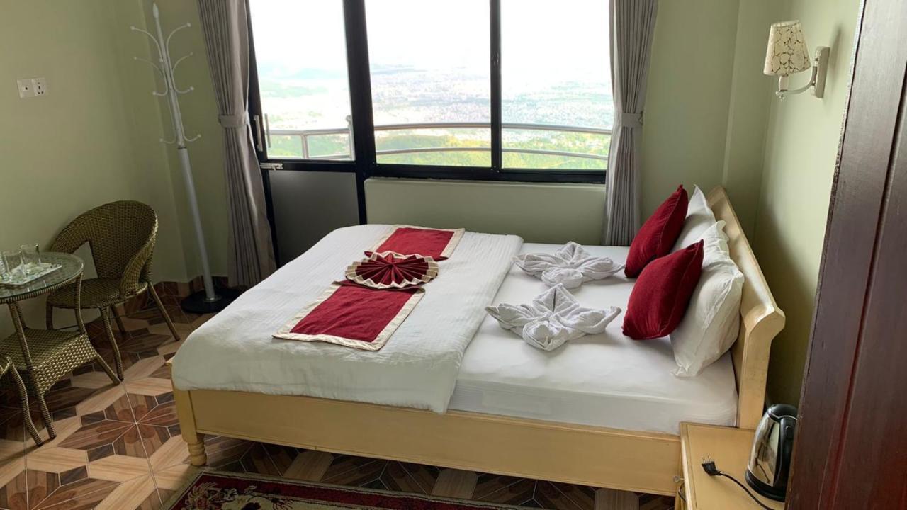 Hotel Pristine Himalaya Pokhara Bagian luar foto